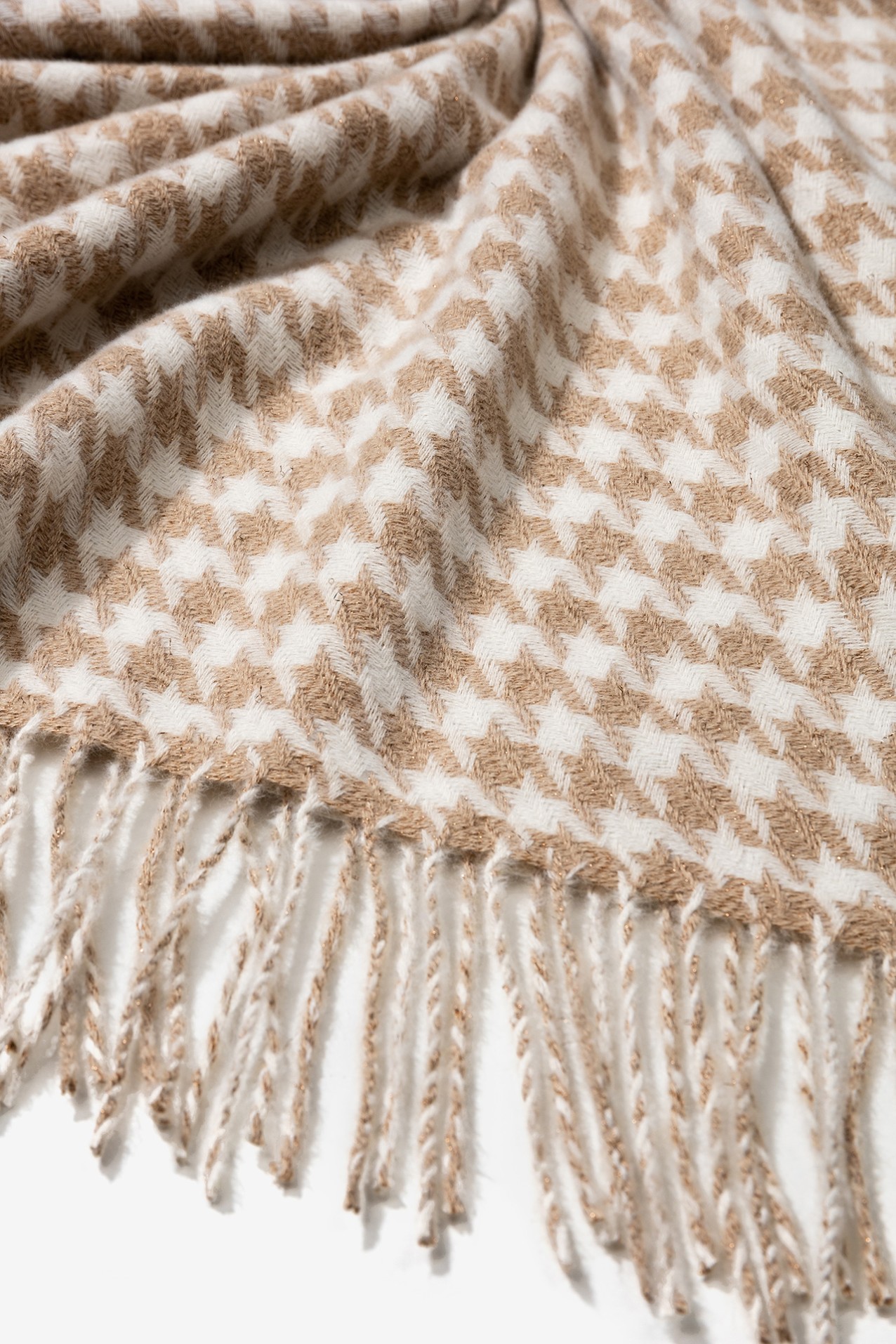 Cachecol xadrez com franjas