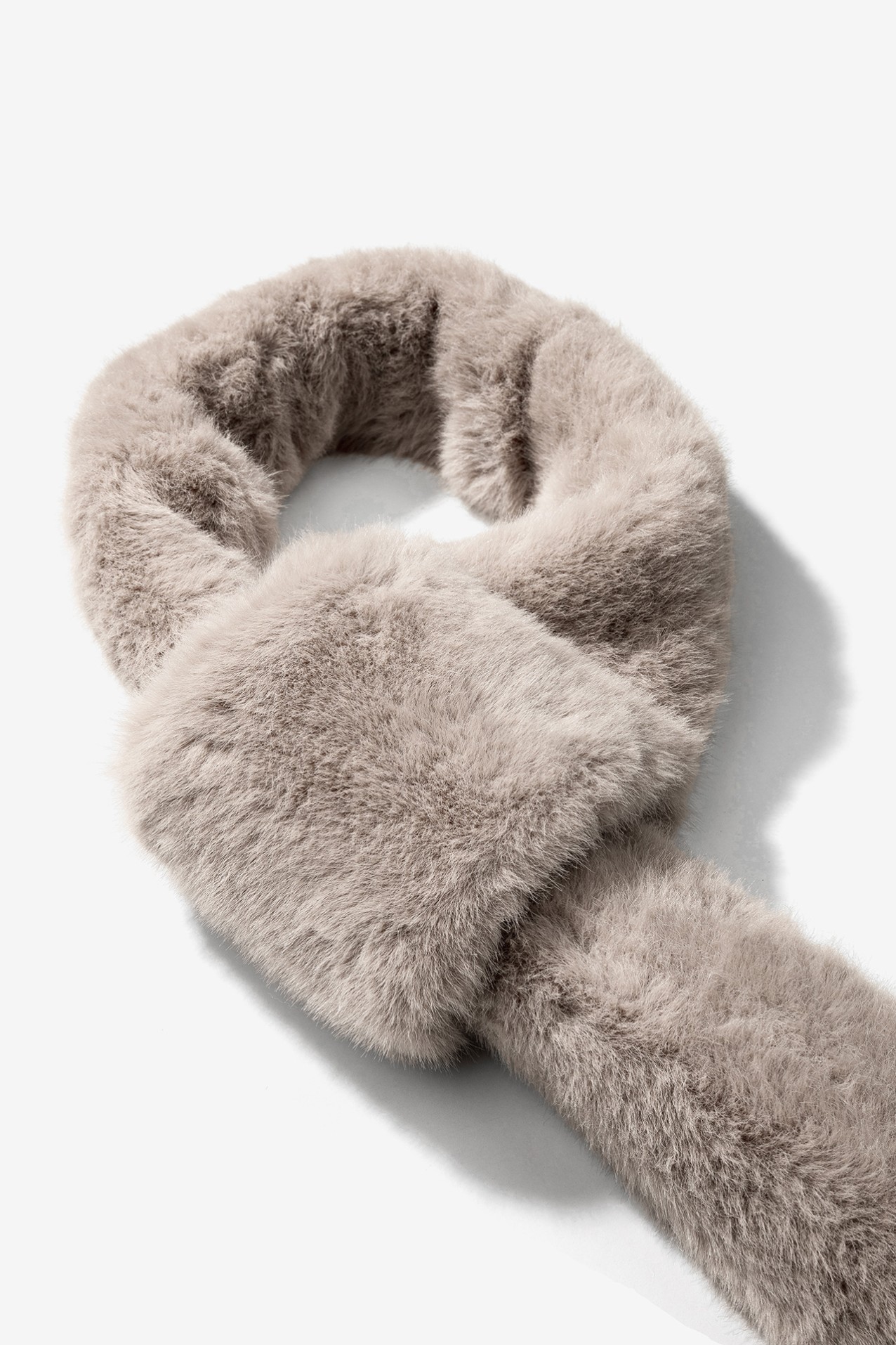 Cachecol Bege Peludo