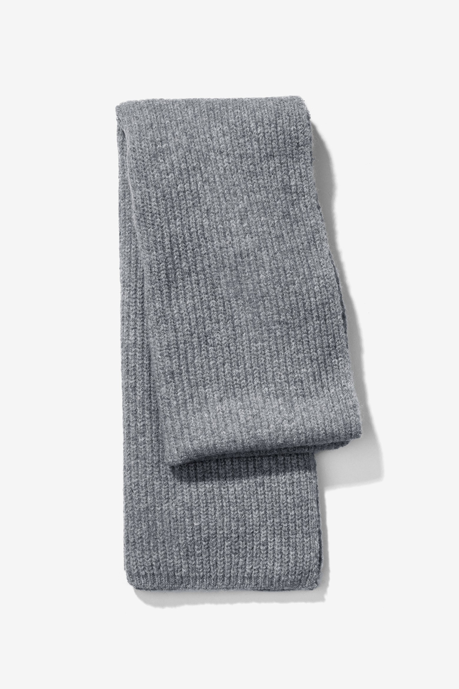 Bufanda gris texturizada