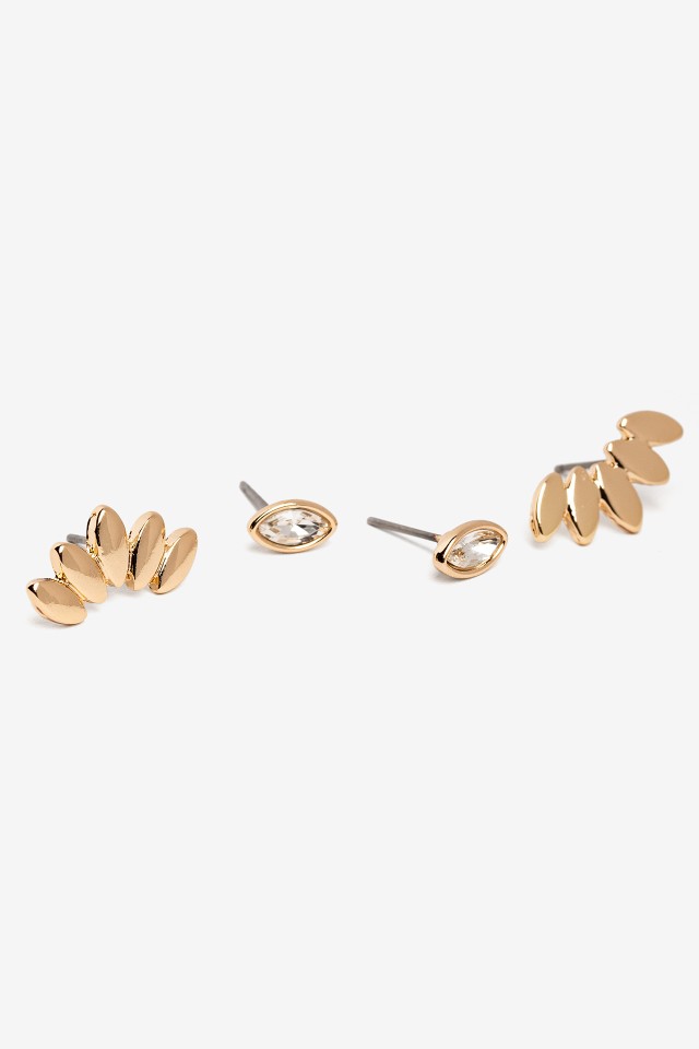 Pendientes dorados minimalistas