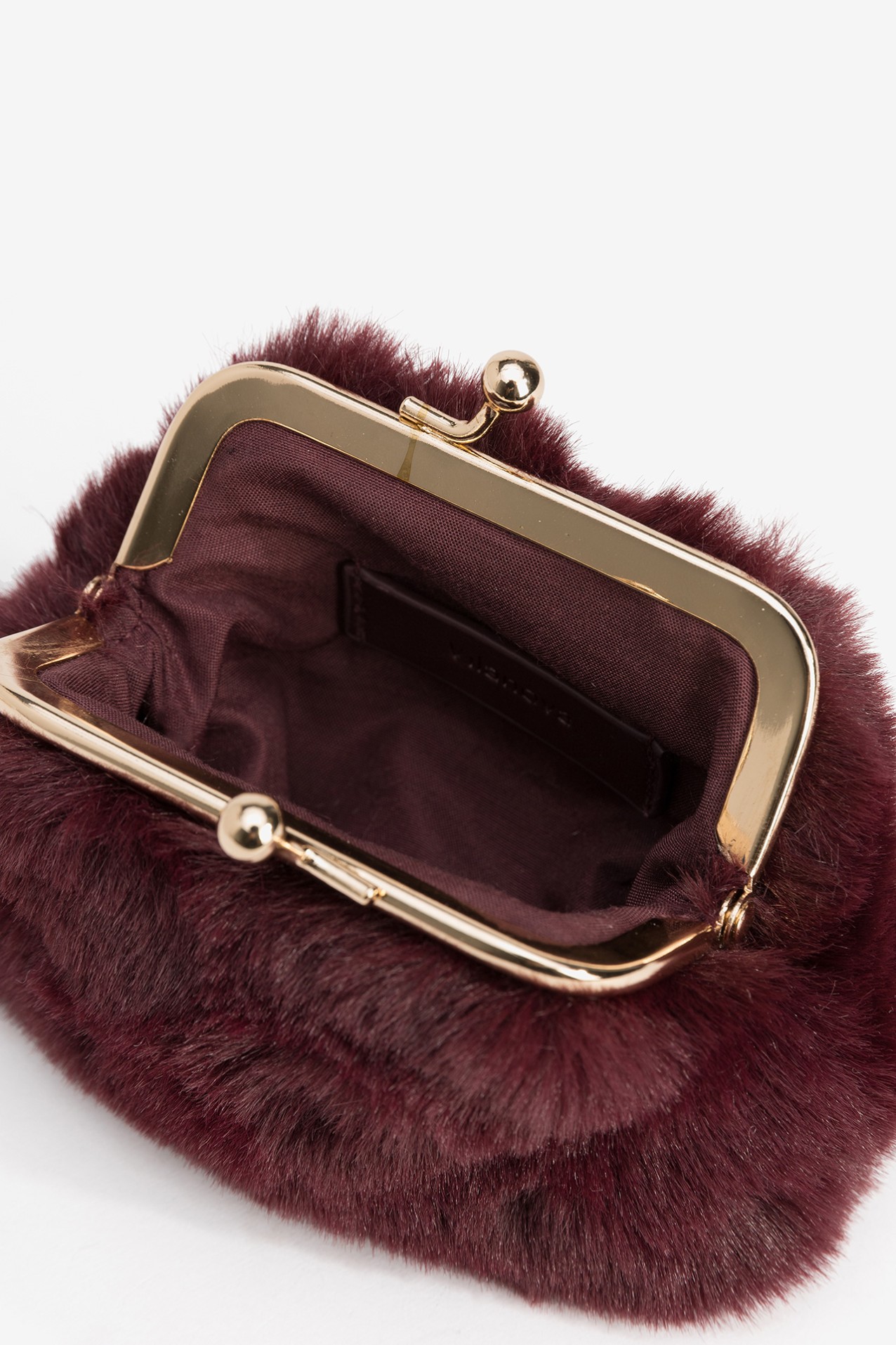 Porta-moedas peludo vinho