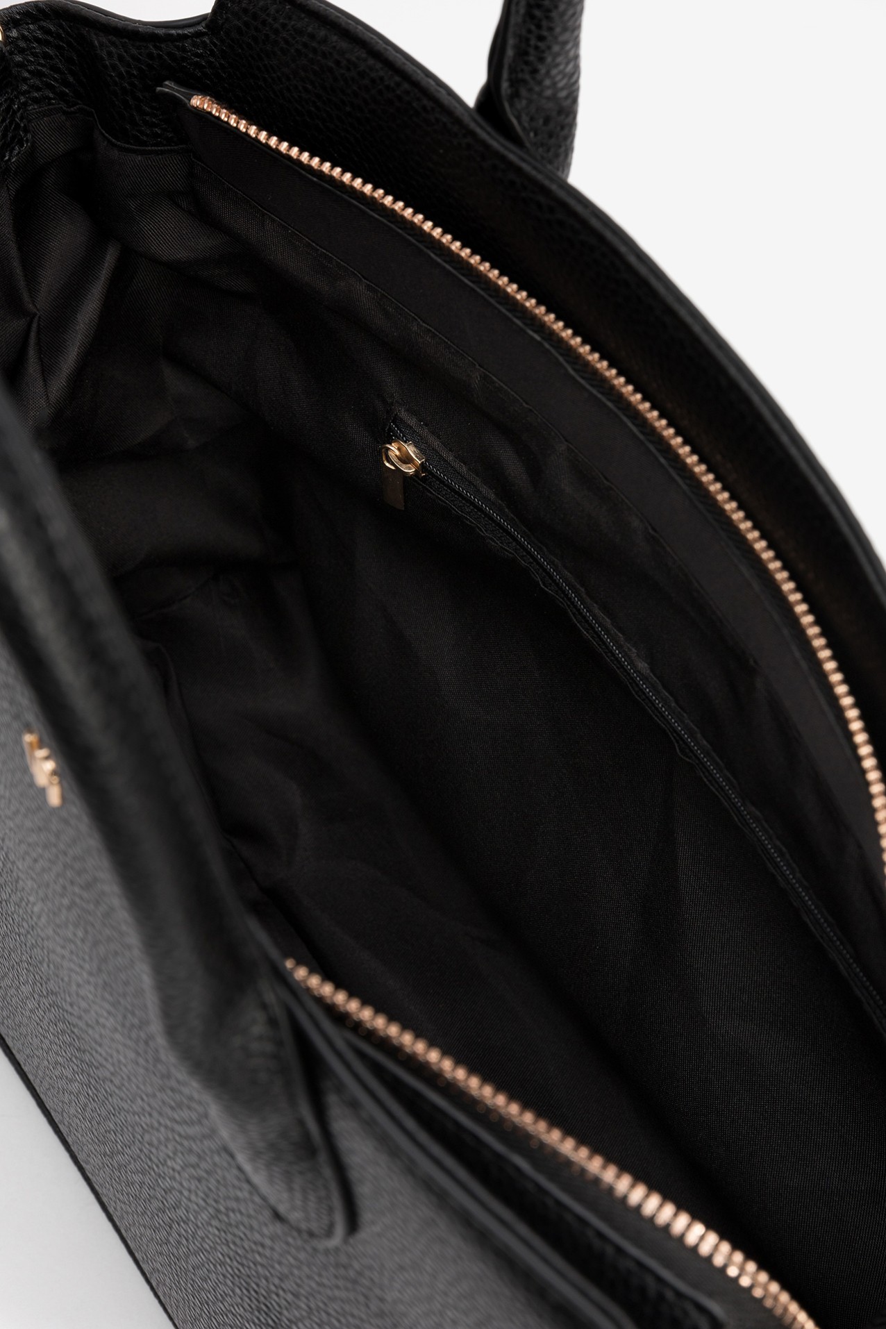 Bolso negro elegante