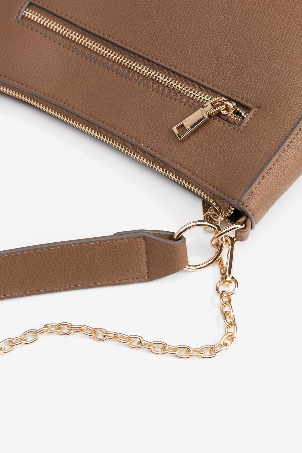 Carteira Castanha com Corrente