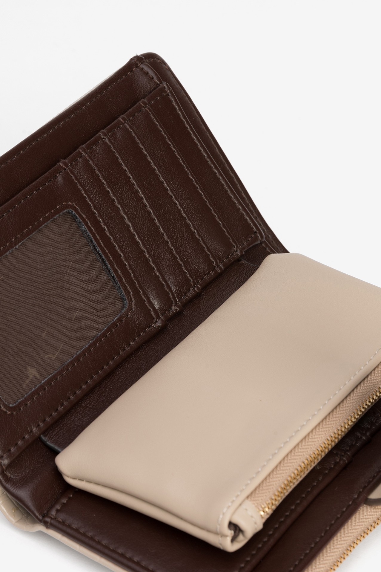 Porta Moedas Bege Elegante