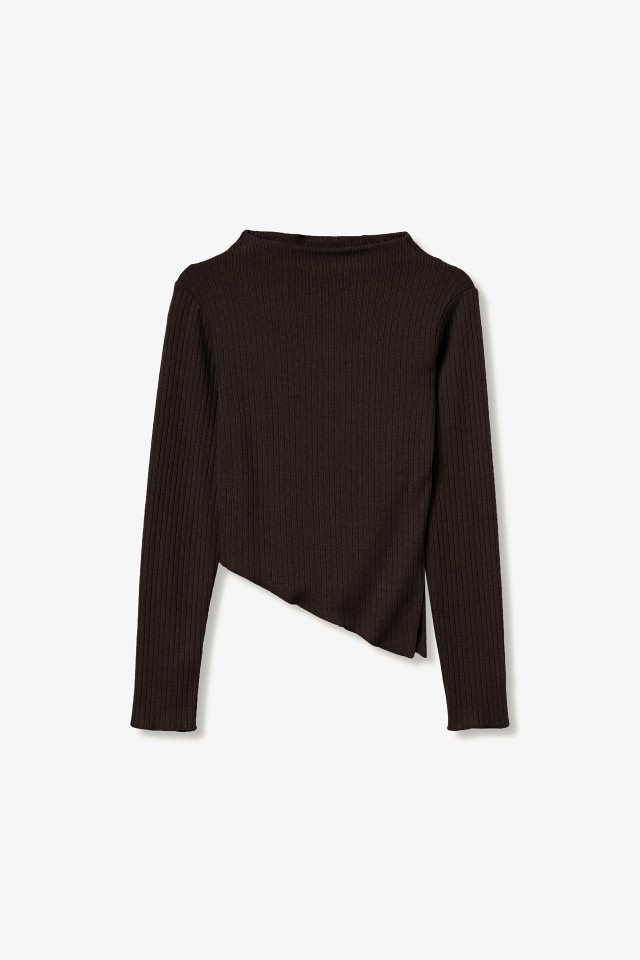 Slim T-shirt with Asymmetric Hem Slim T-shirt with Asymmetric Hem