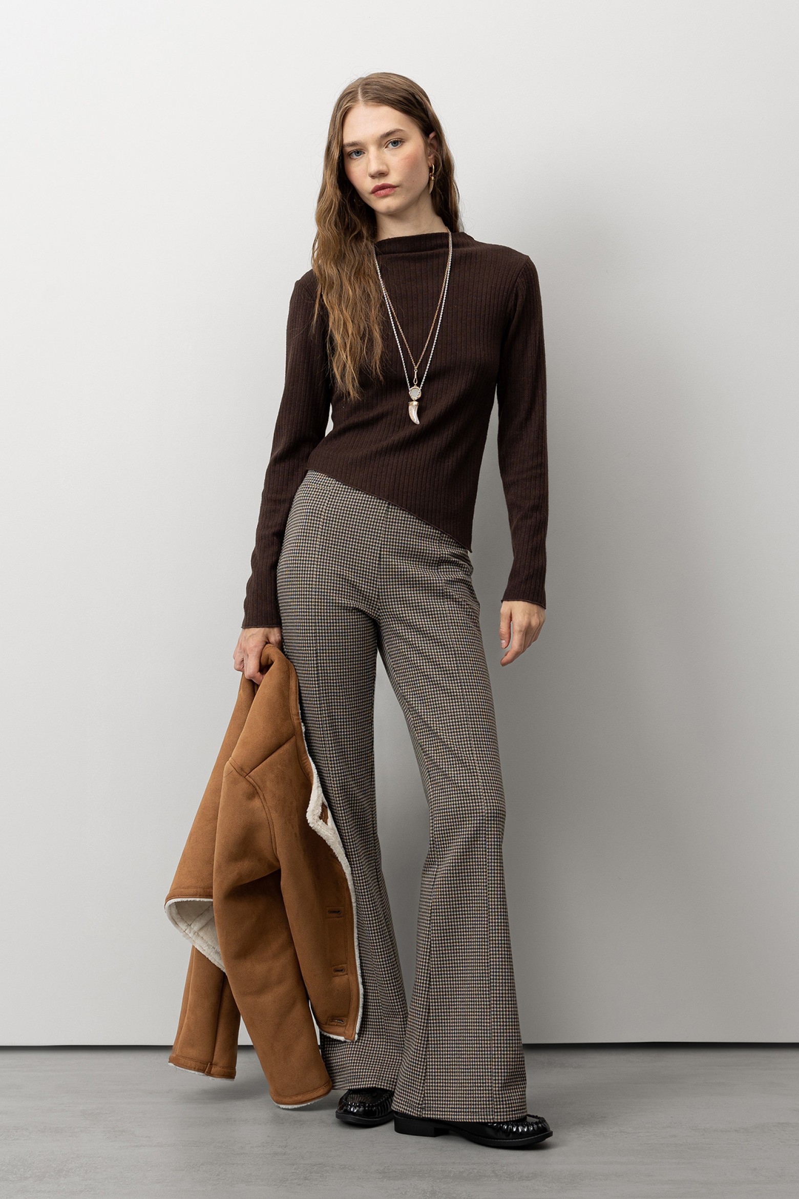 Pantalones Flare De Punto A Cuadros
