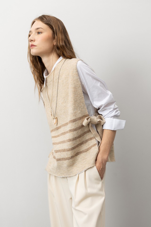 Camisola Tricotada Bege Camisola Tricotada Bege