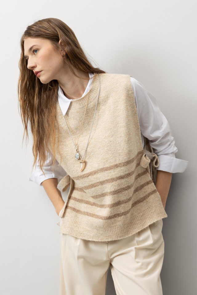 Camisola Tricotada Bege Camisola Tricotada Bege