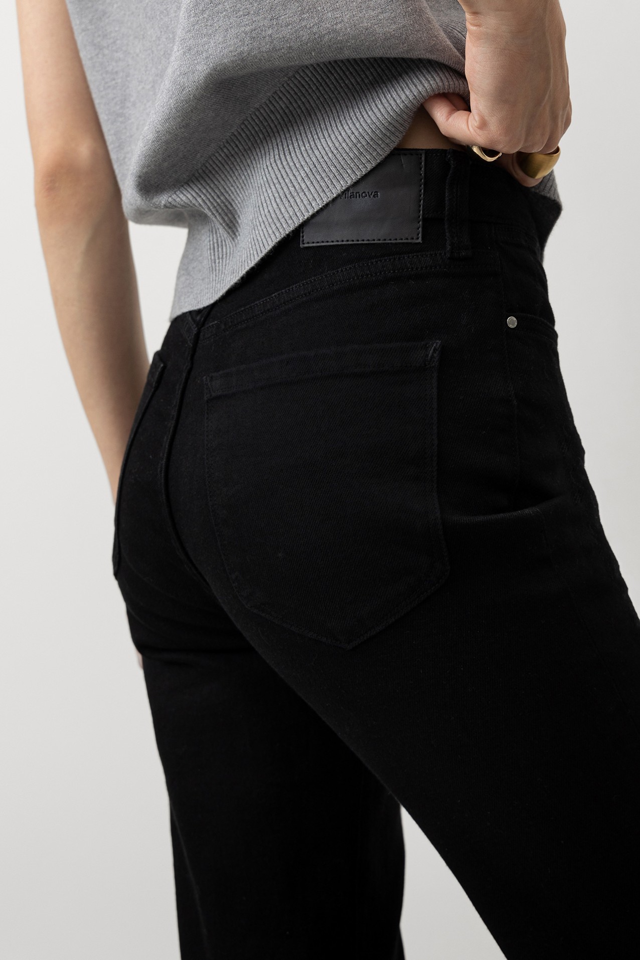 Barcelona Flare Fit Jeans