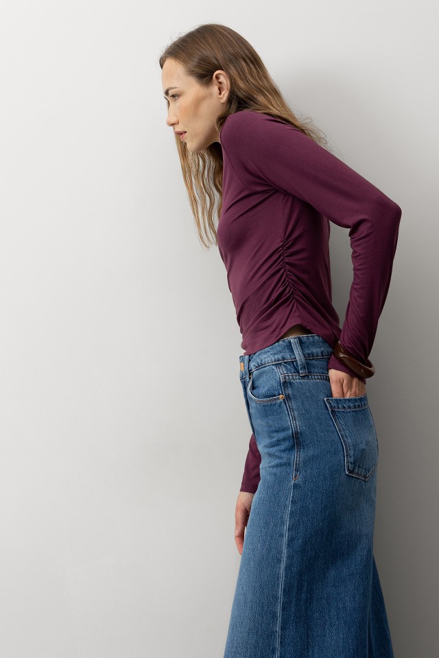 T-Shirt Slim Fit Drapeada T-Shirt Slim Fit Drapeada