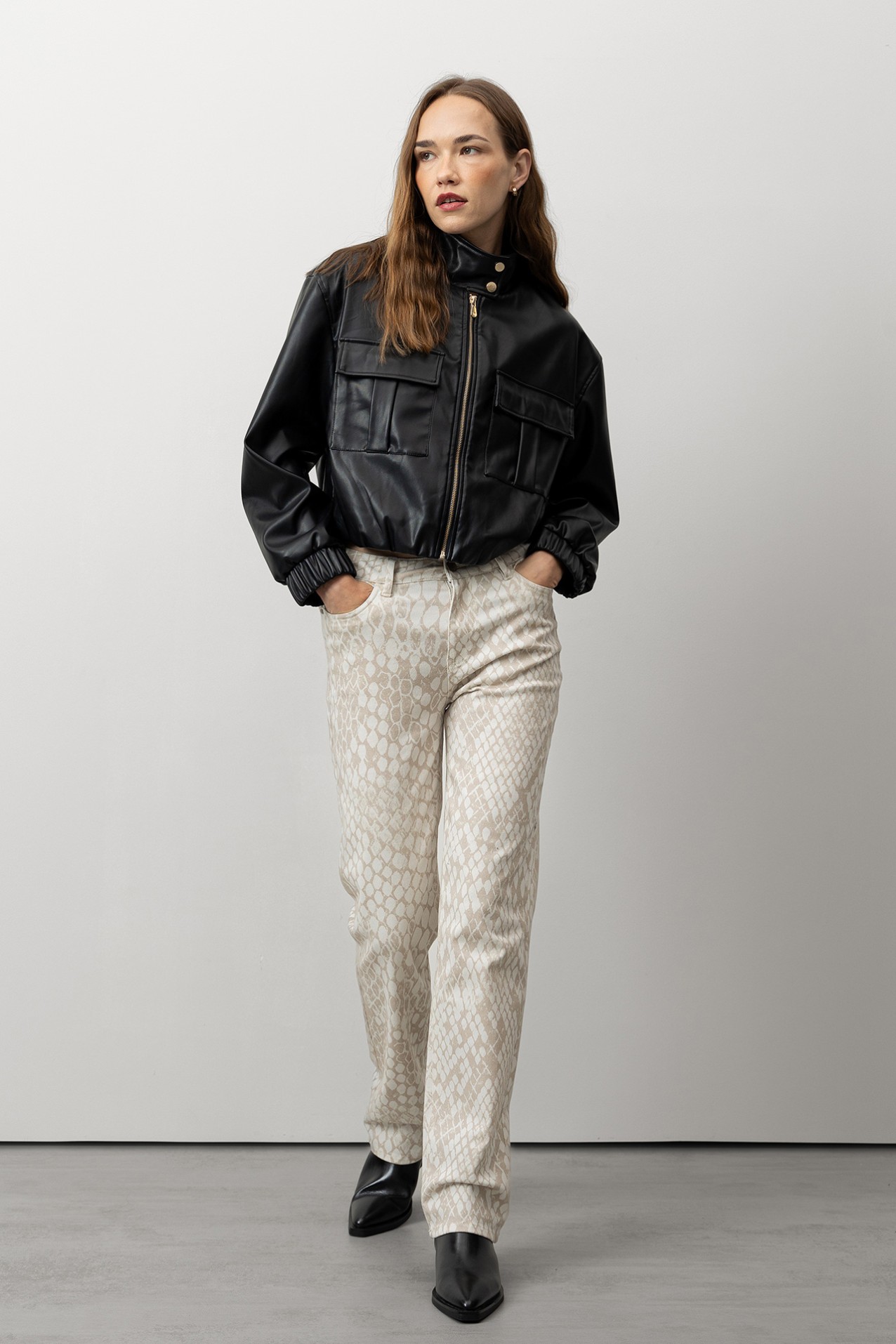 Chic Straight-Leg Trousers