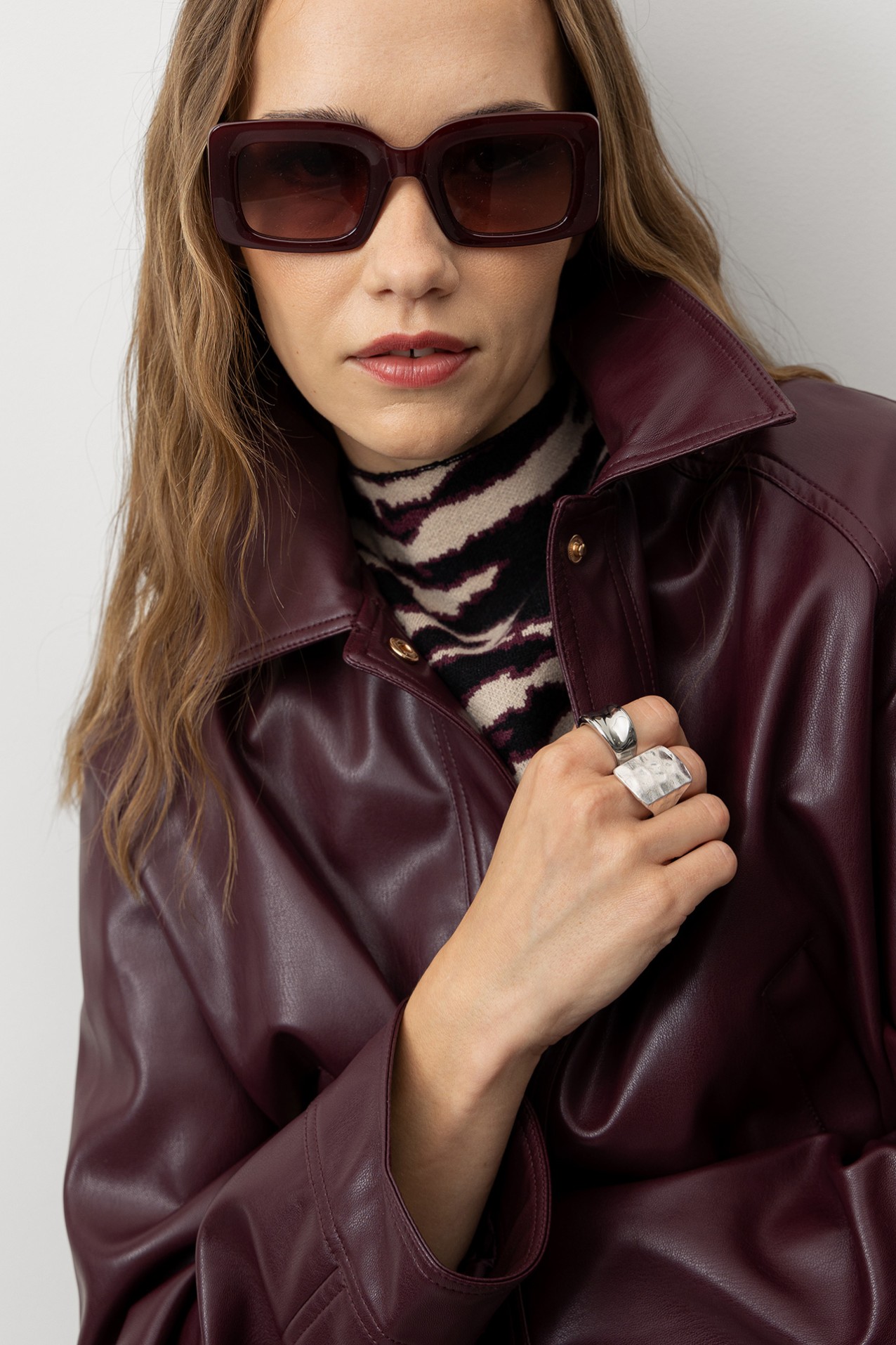 Casaco Curto Vinho Relaxed