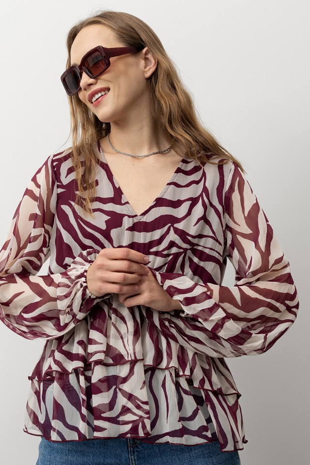 Blusa Fluida con Volantes Blusa Fluida con Volantes