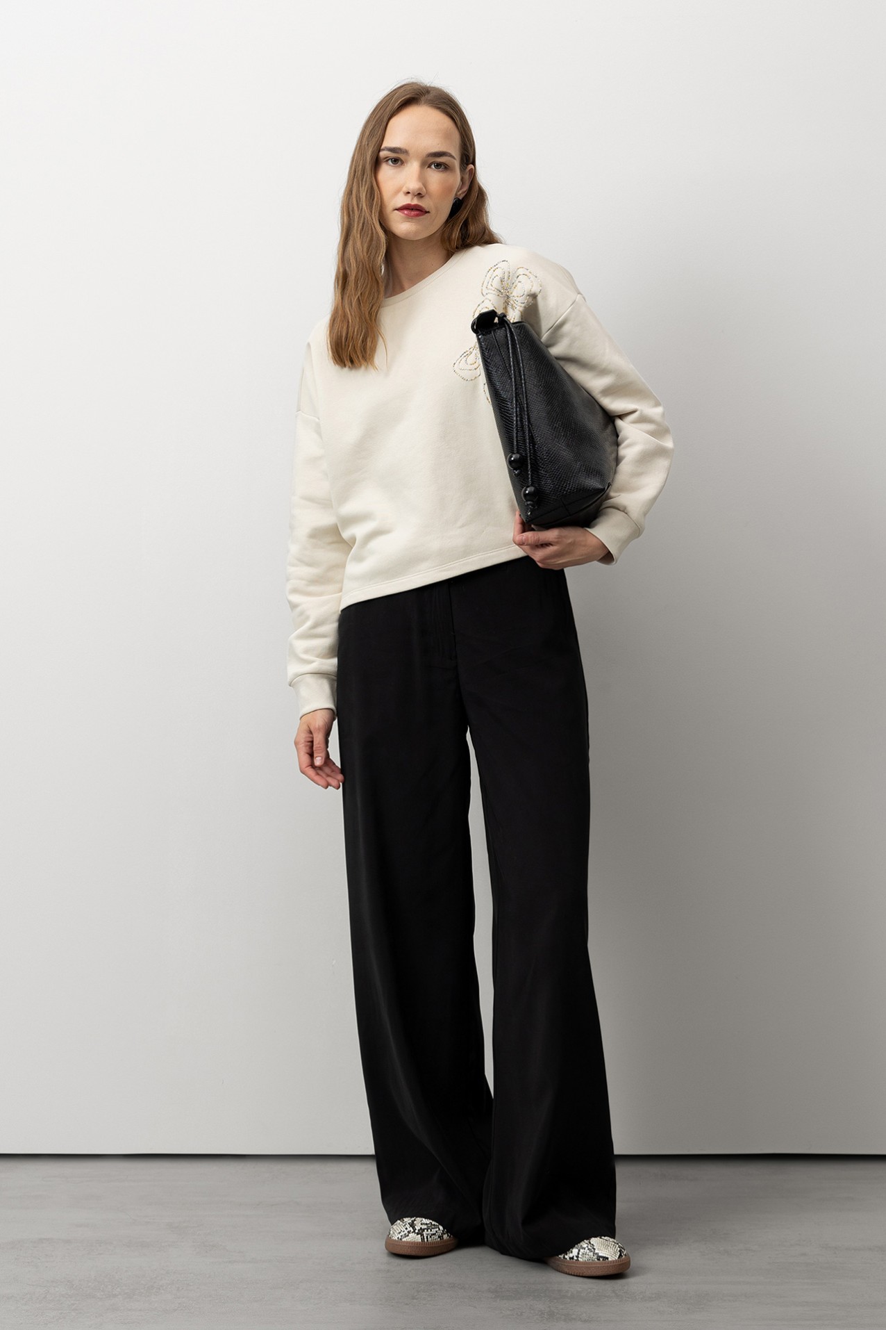 Oversized Sweatshirt with Beads