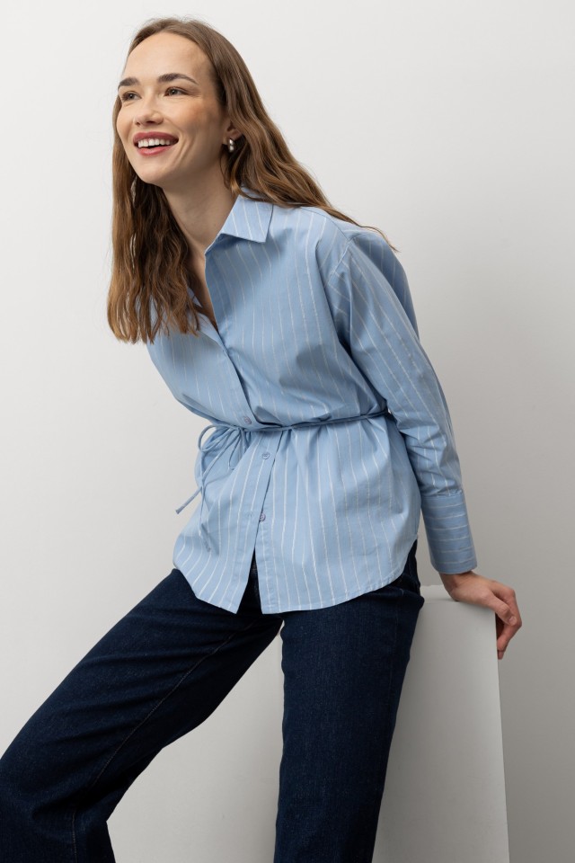 Camisa com Riscas Metlicas