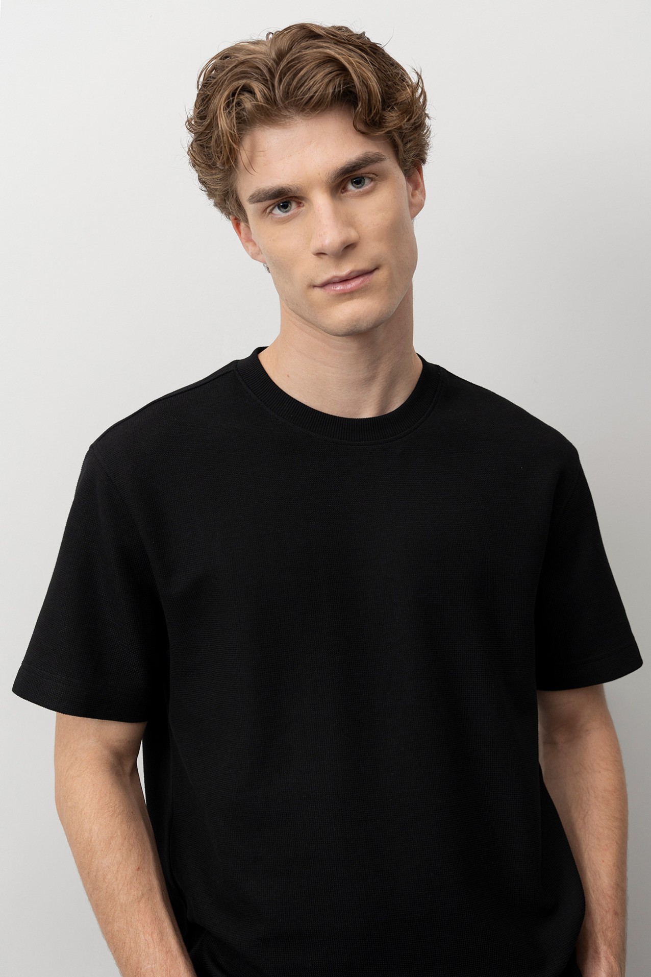 Camiseta negra casual