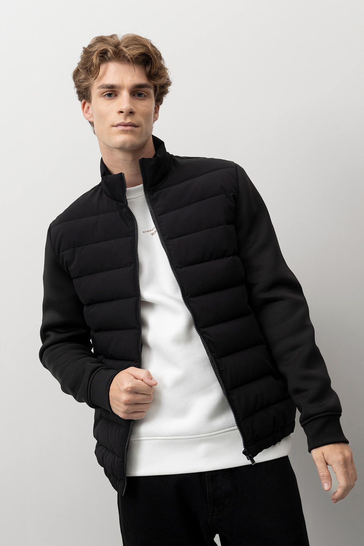 Casaco Preto Acolchoado