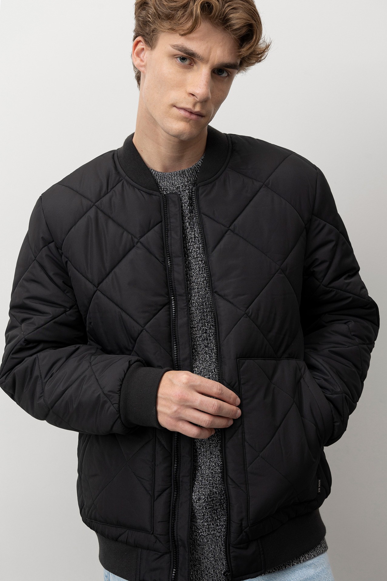 Casaco Preto Acolchoado