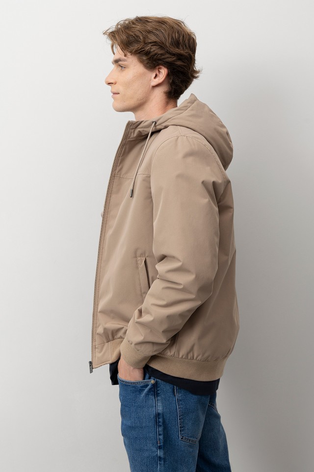 Casaco Castanho com Capuz Casaco Castanho com Capuz