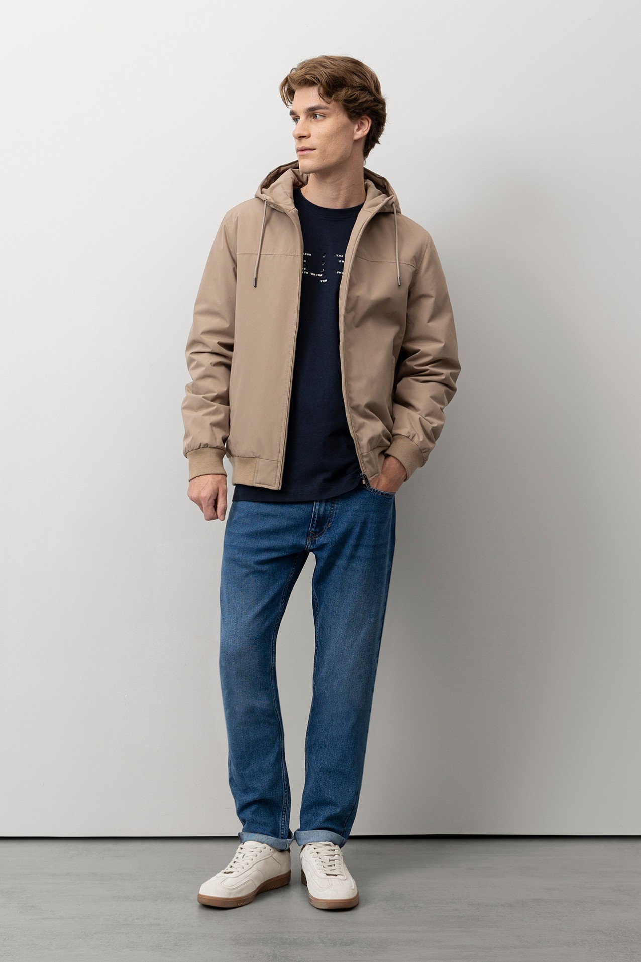 Casaco Castanho com Capuz