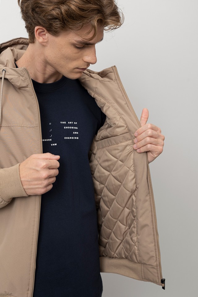 Casaco Castanho com Capuz Casaco Castanho com Capuz