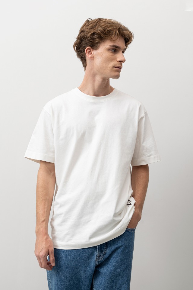 Beige Relaxed T-Shirt Beige Relaxed T-Shirt