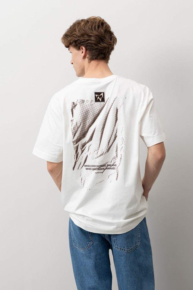 Beige Relaxed T-Shirt Beige Relaxed T-Shirt