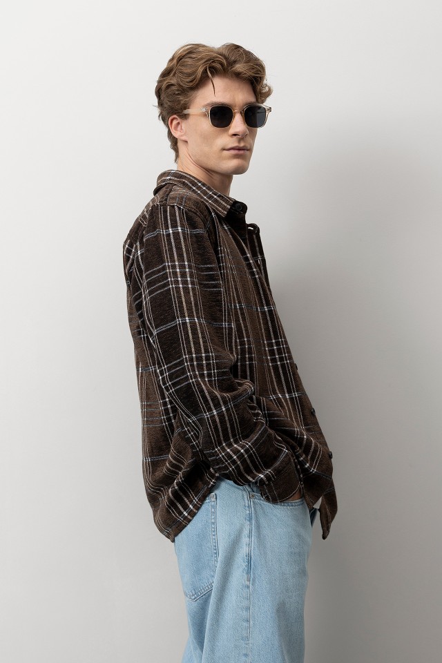 Camisa relaxed marrón Camisa relaxed marrón