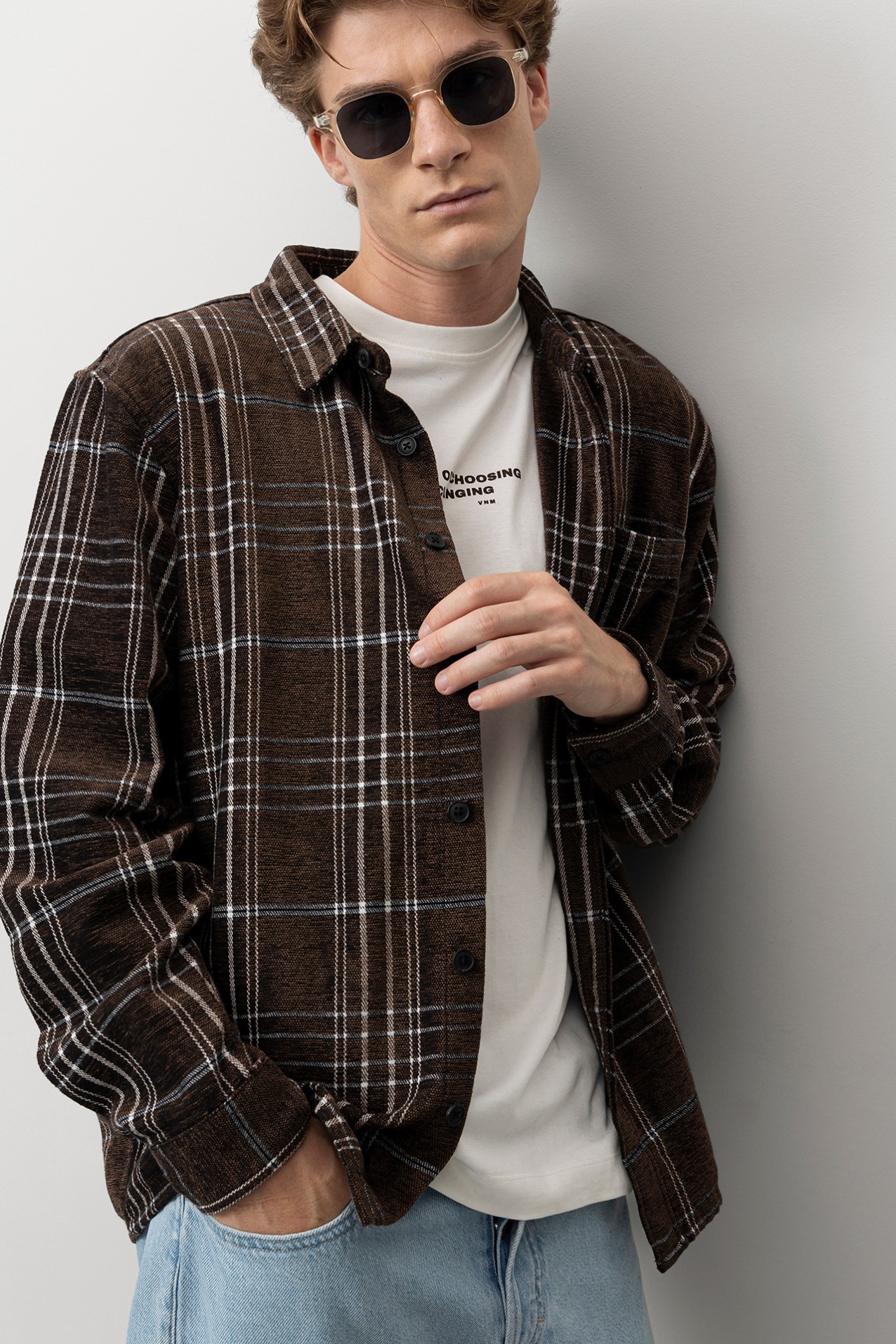 Camisa relaxed marrn