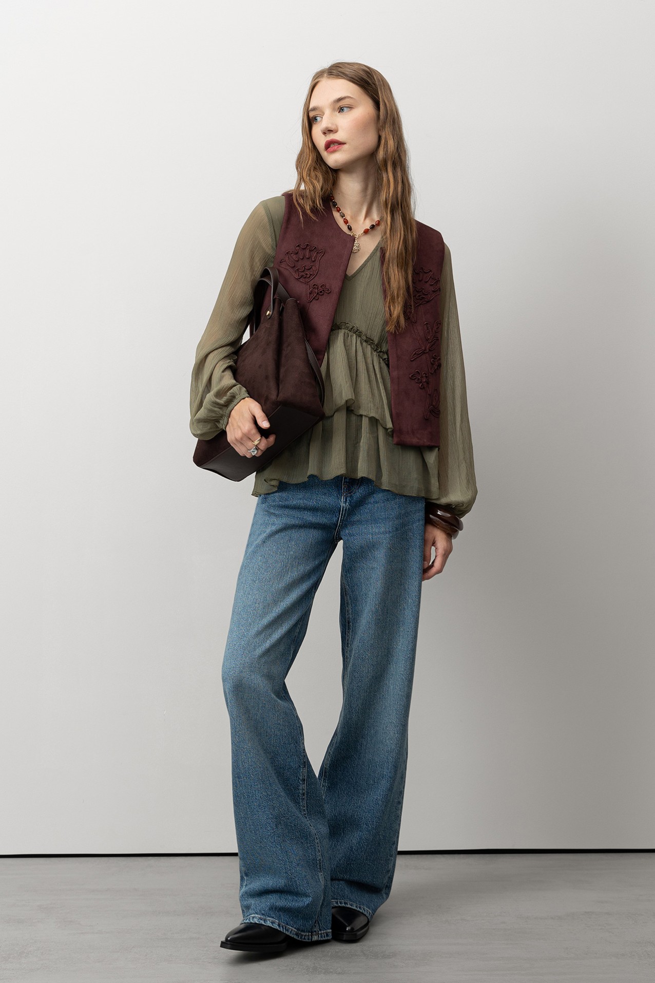 Colete Bordado Vinho