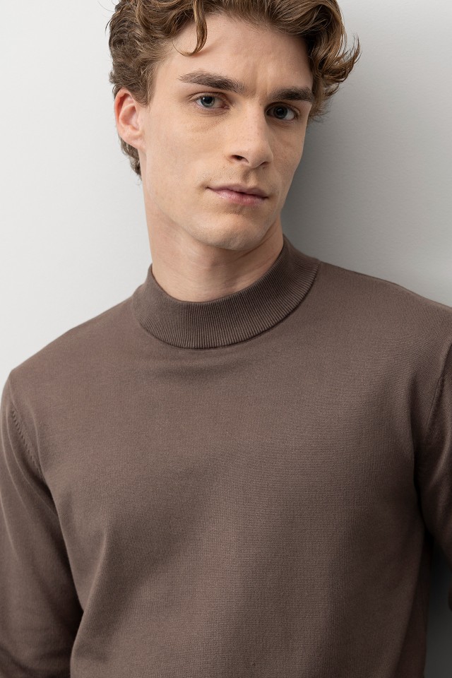 Brown Knit Sweater Brown Knit Sweater