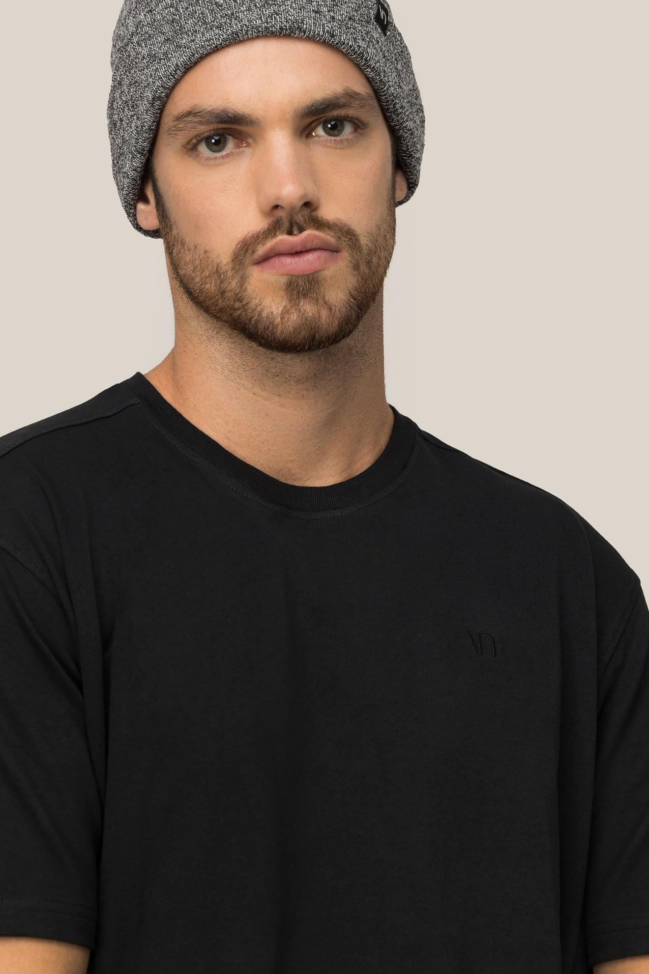 T-Shirt Regular com Logo Bordado