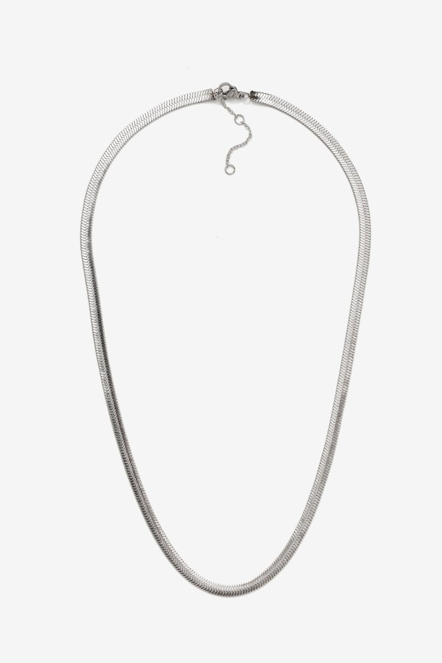 Collar Corto de Acero Inoxidable