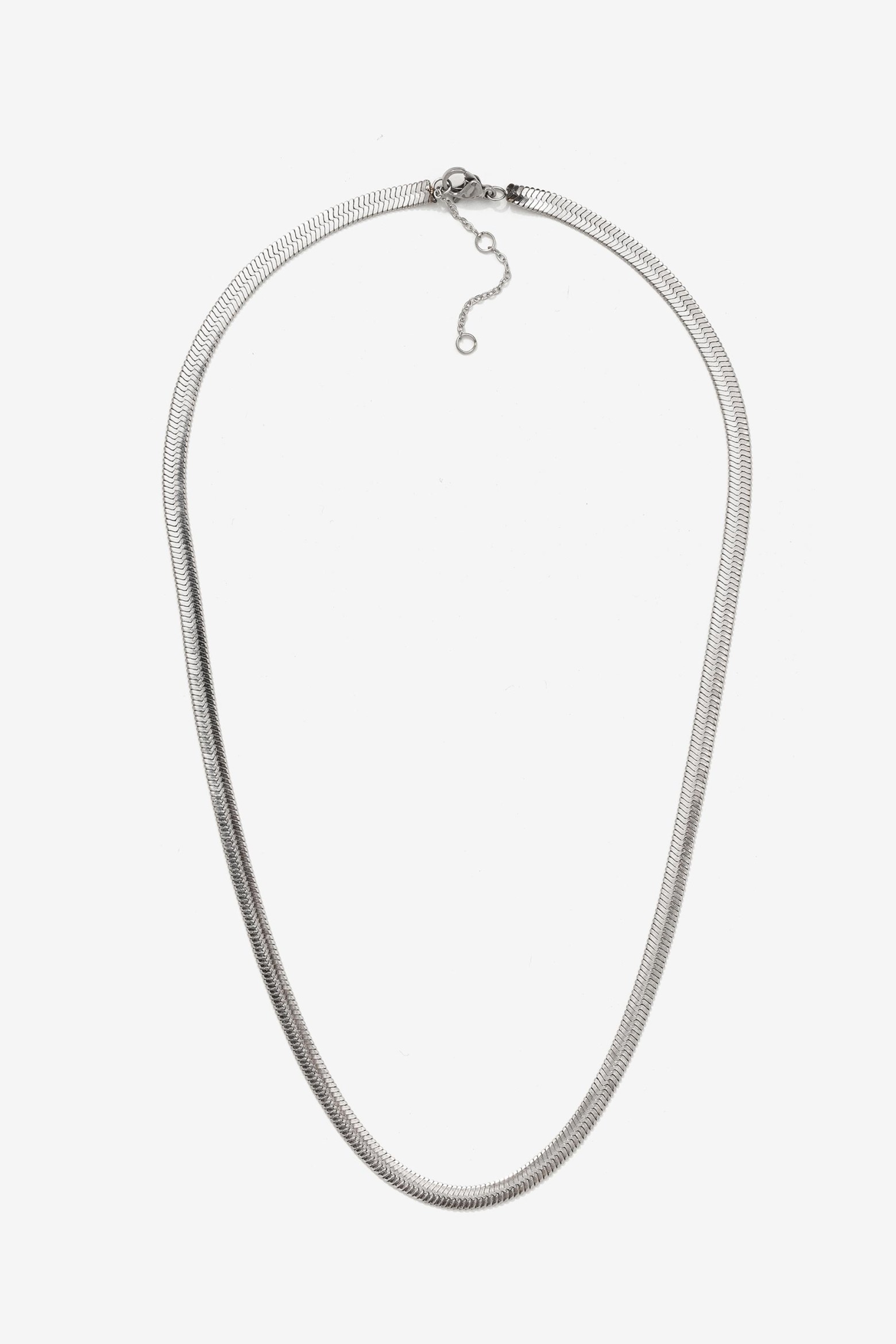 Collar Corto de Acero Inoxidable