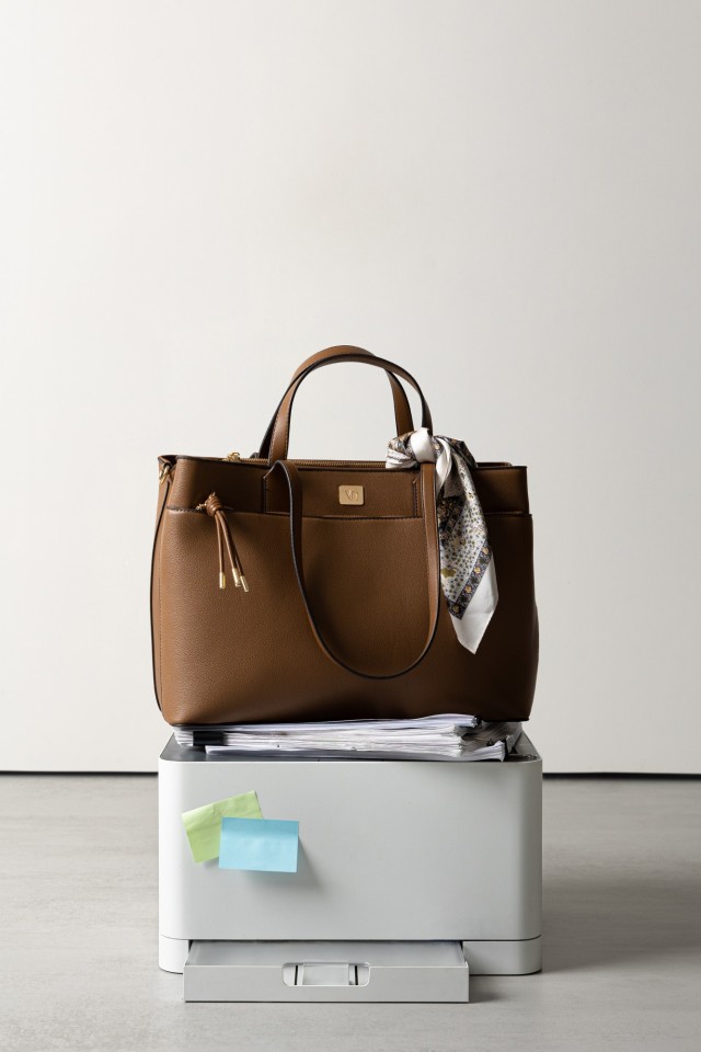 Bolso office con tres compartimentos