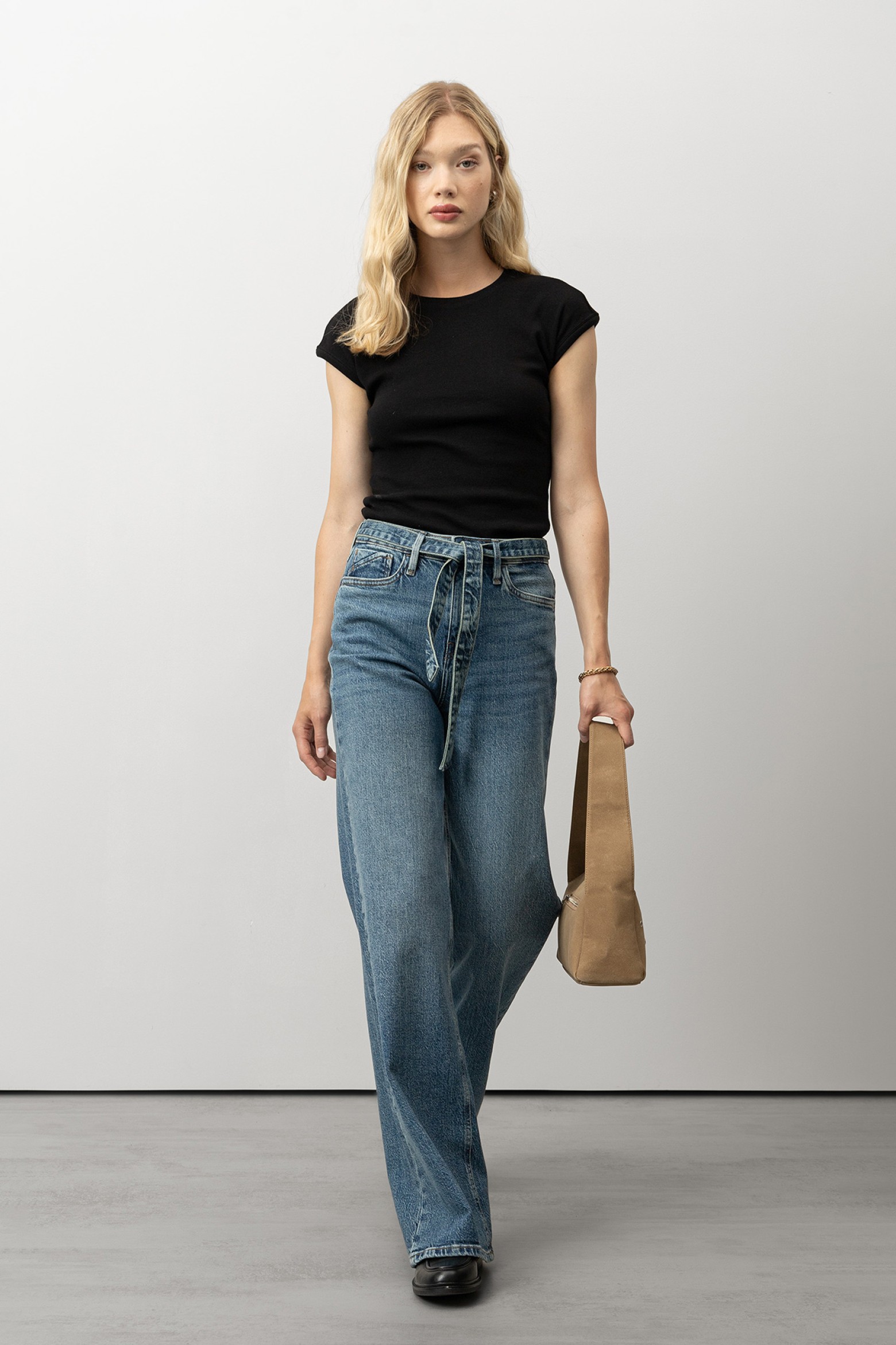Seoul Wide Leg Jeans with Belt