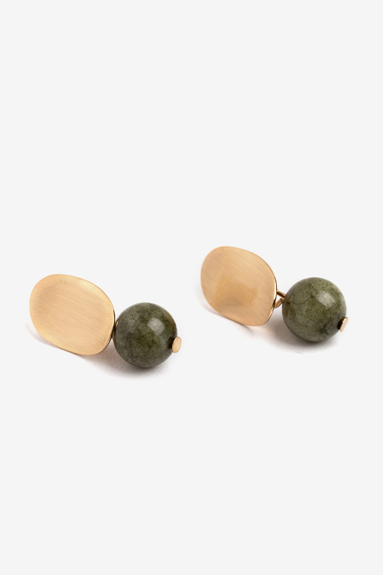 Brincos Dourados com Pedra