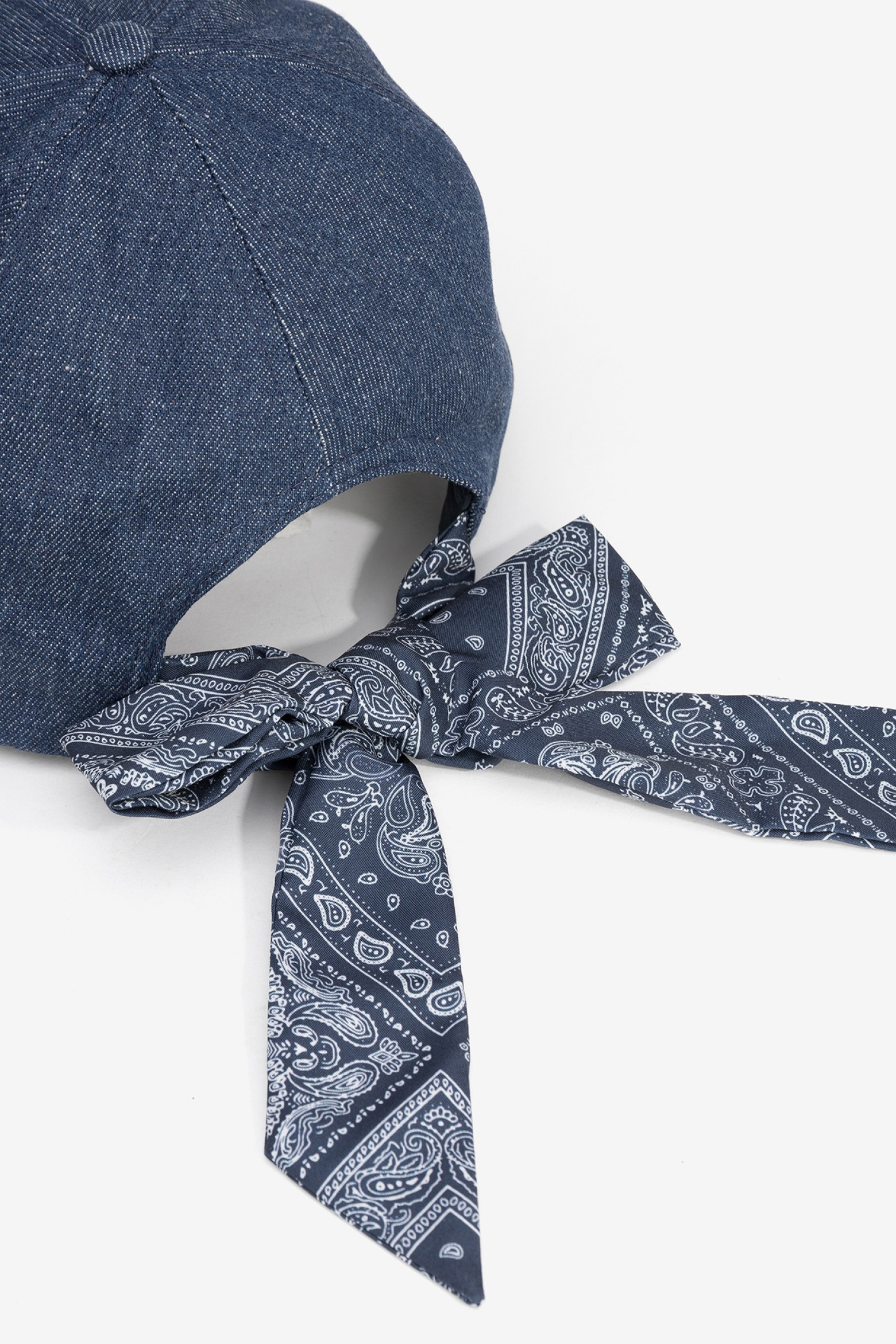 Chap�u Azul Marinho Feminino