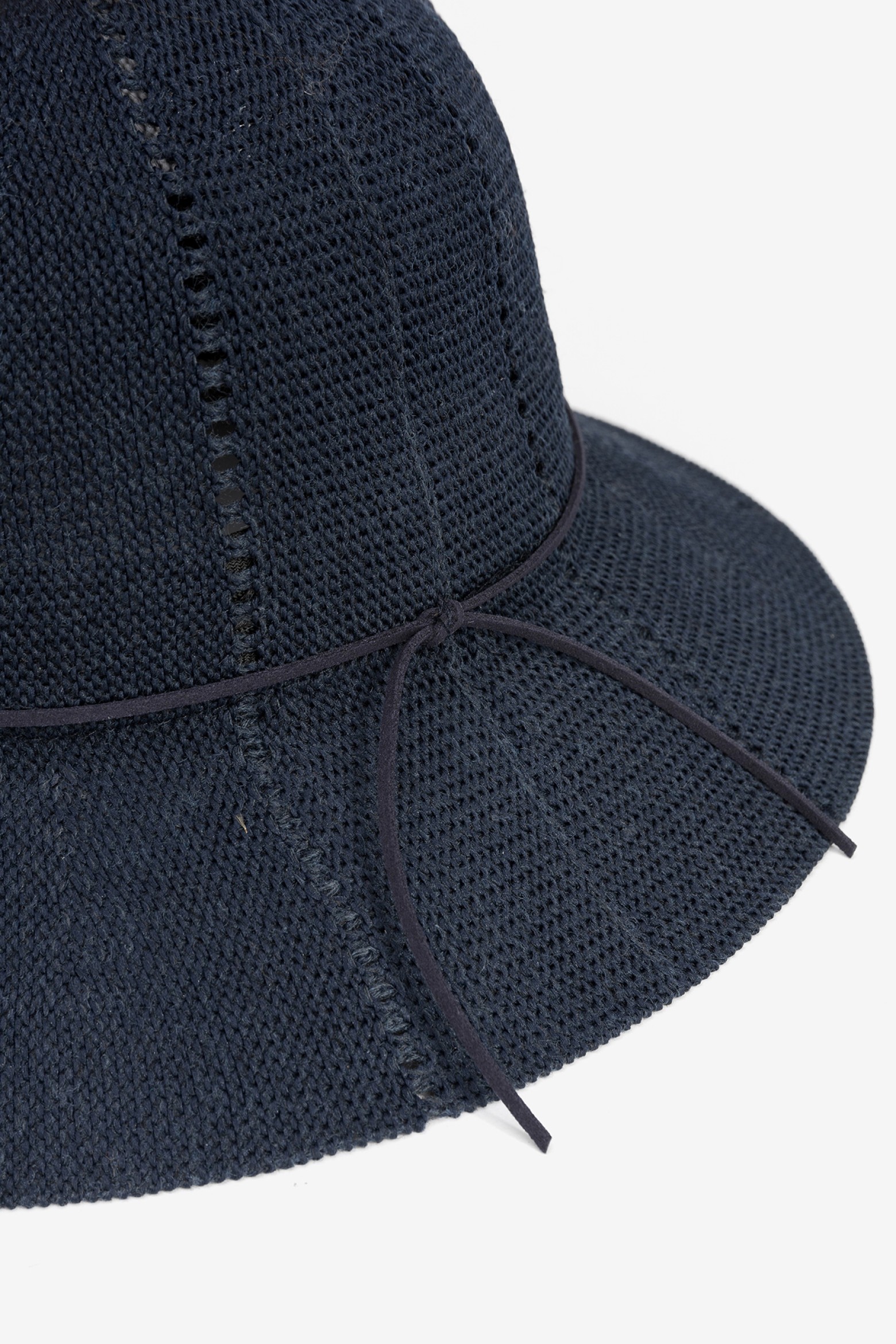 Chap�u Azul Marinho Elegante