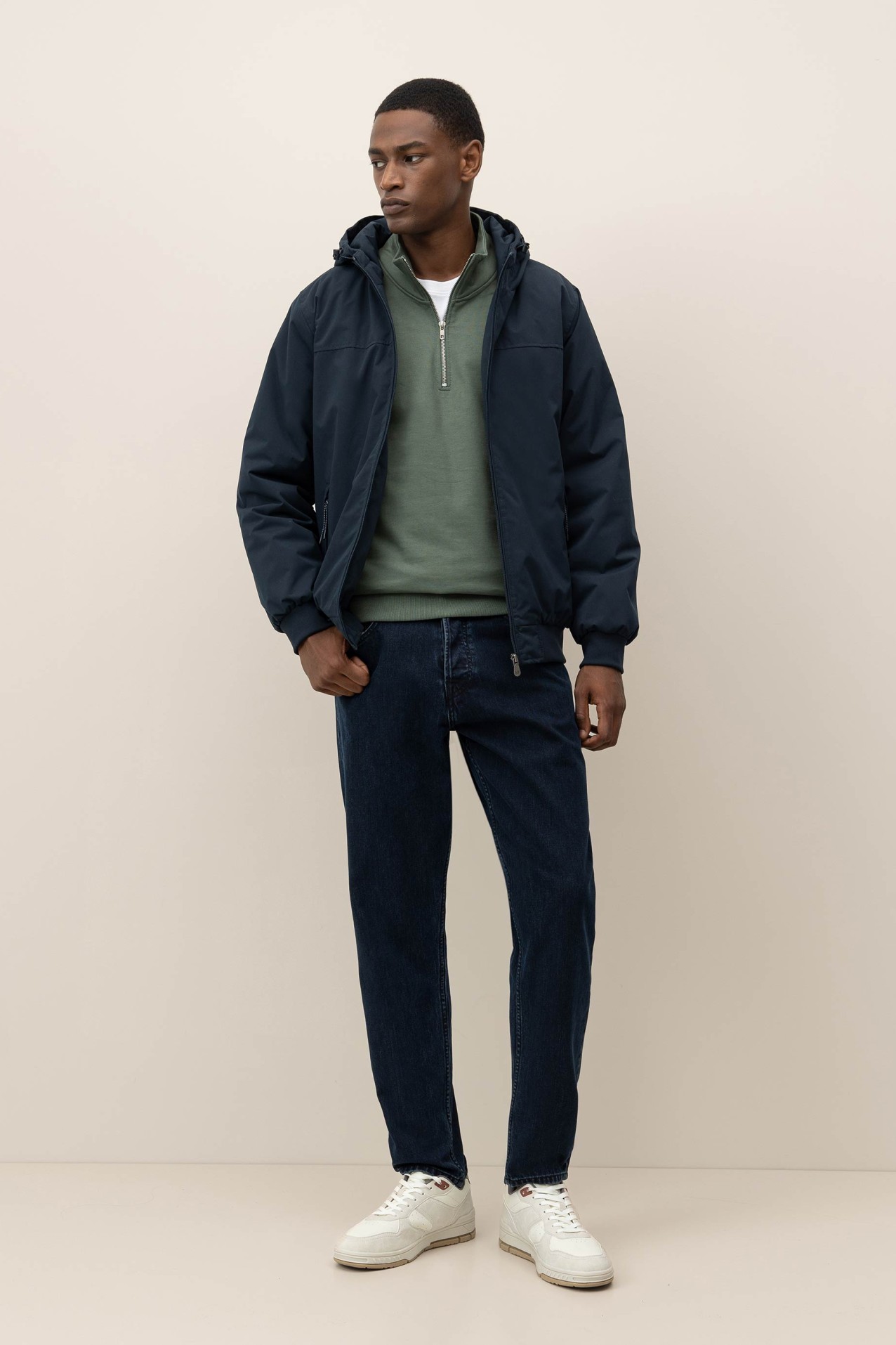 Casaco Curto Acolchoado com Carapuo