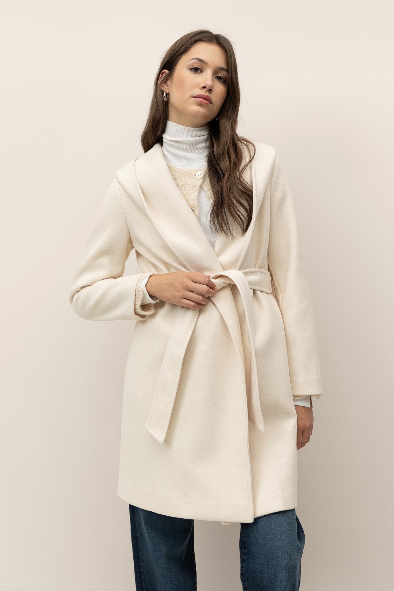 Sobretudo Efeito L com Capuz