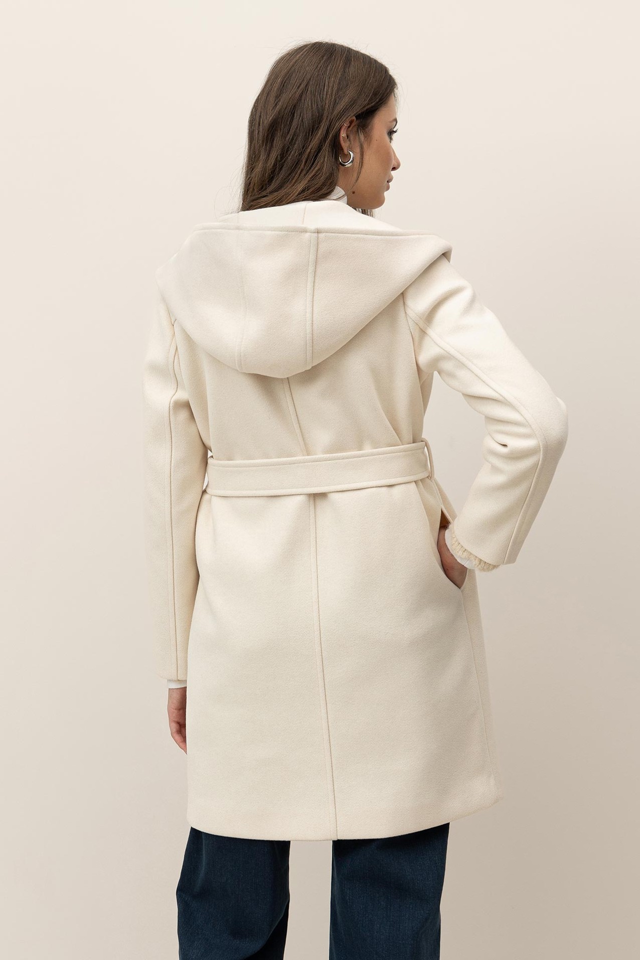 Sobretudo Efeito L com Capuz