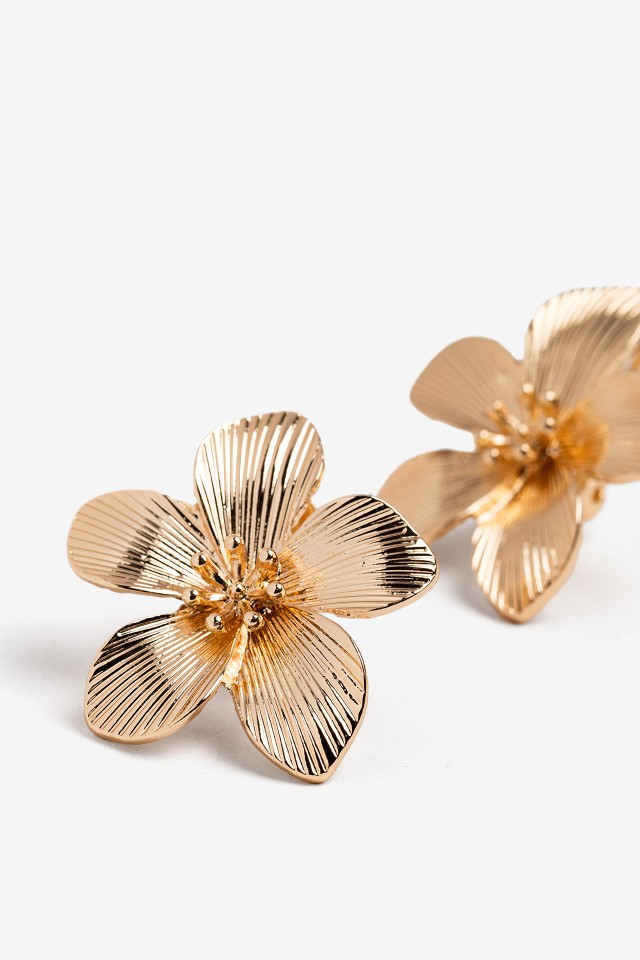 Pendientes flor dorada Pendientes flor dorada