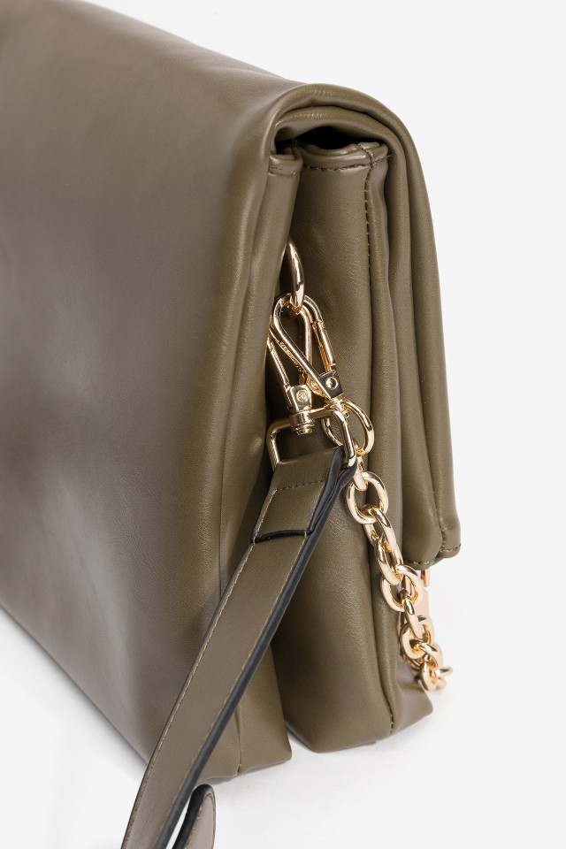 Carteira Verde com Corrente Carteira Verde com Corrente