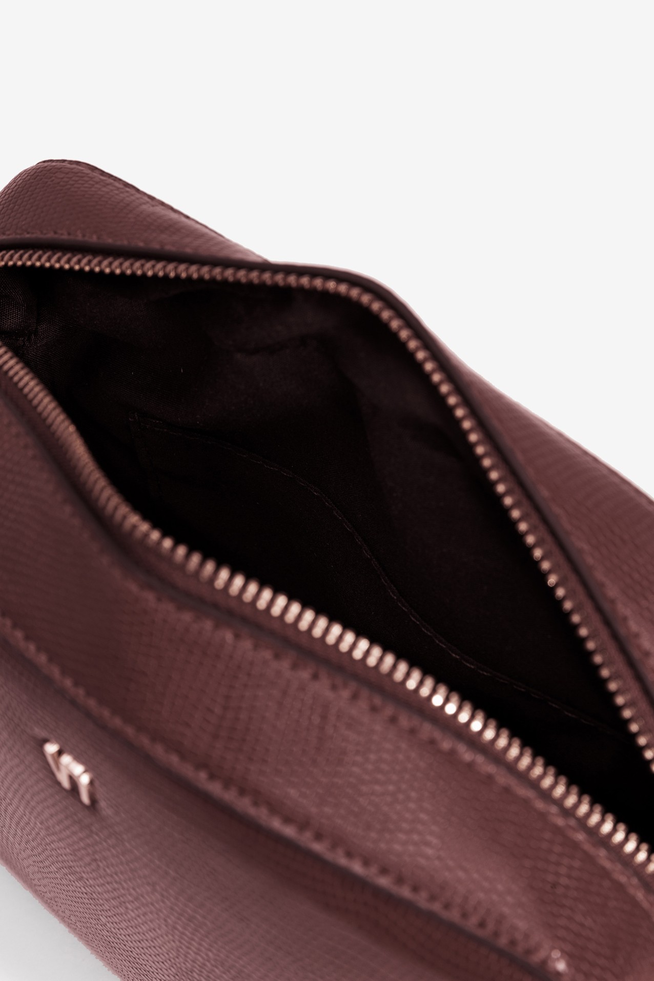 Chic Burgundy Crossbody Bag