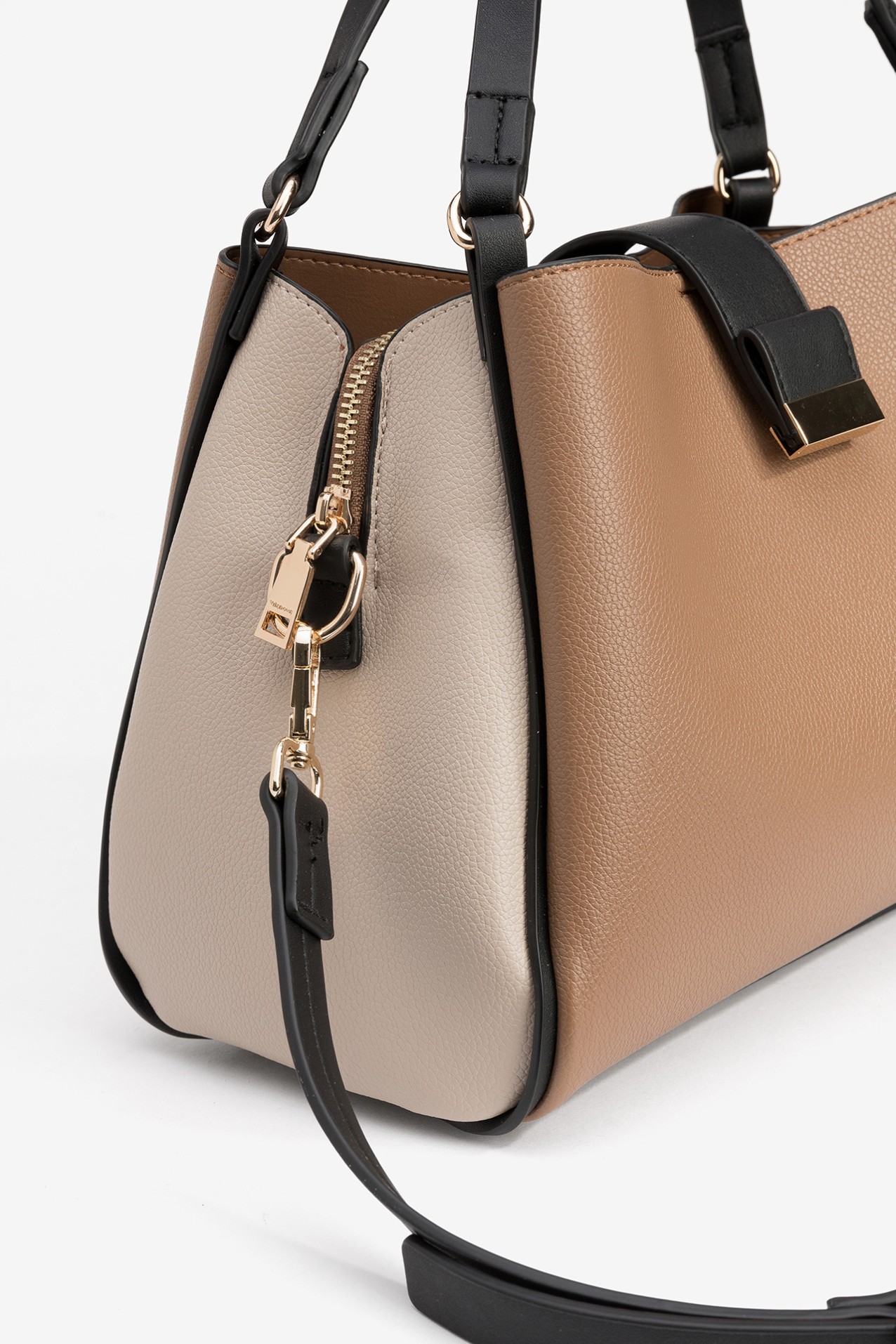 Bolso bicolor elegante