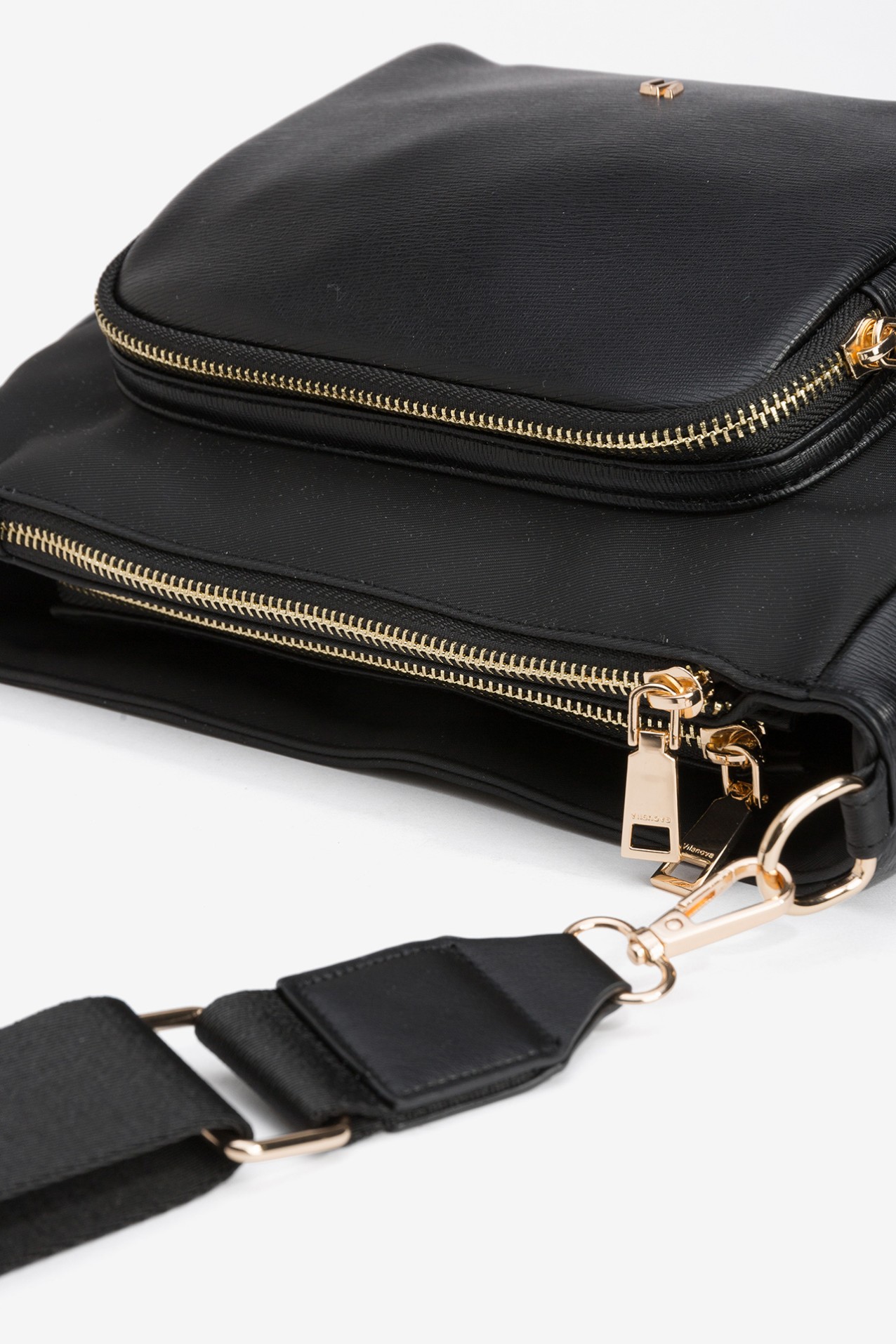 Mala Tiracolo com Bolsos