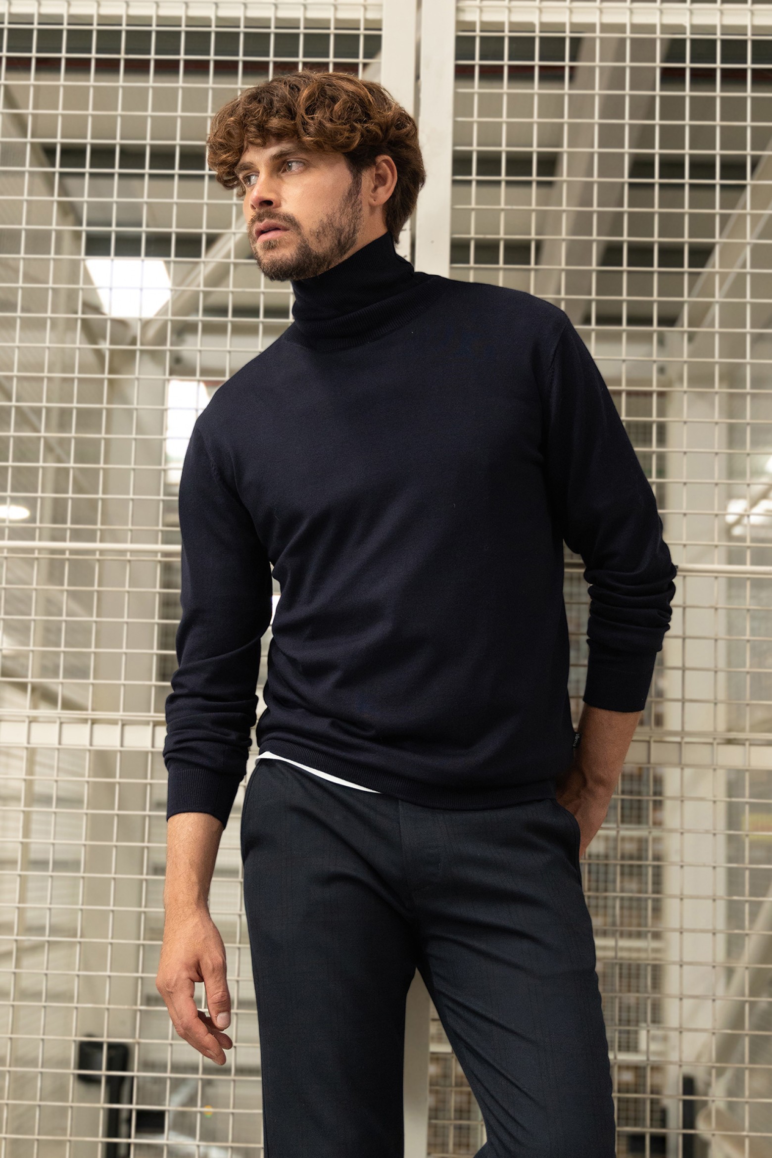 Camisola Tricotada Azul Marinho
