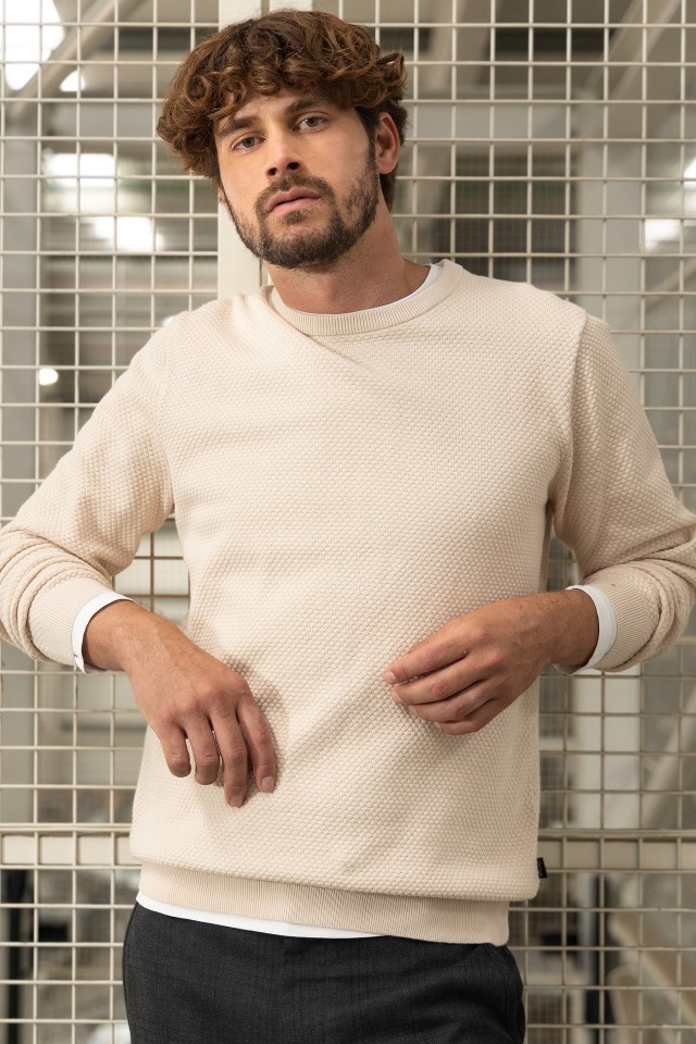 Camisola Tricotada Regular Cinza Camisola Tricotada Regular Cinza