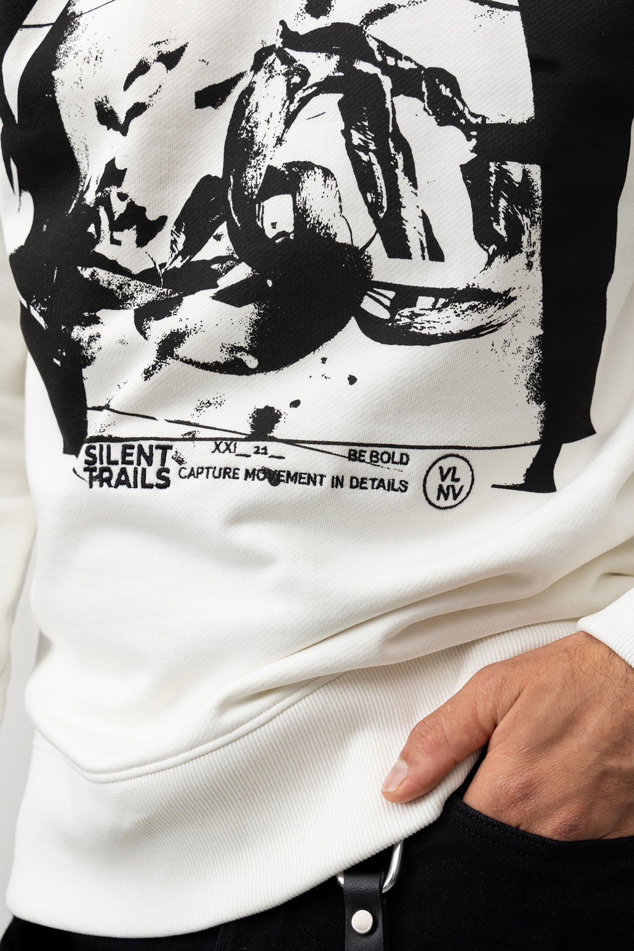 Graphic White Sweatshirt